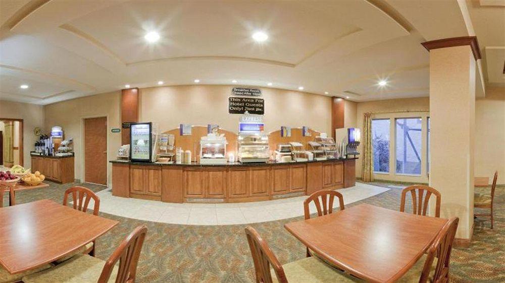 Triple Play Resort Hotel & Suites Hayden Exterior photo