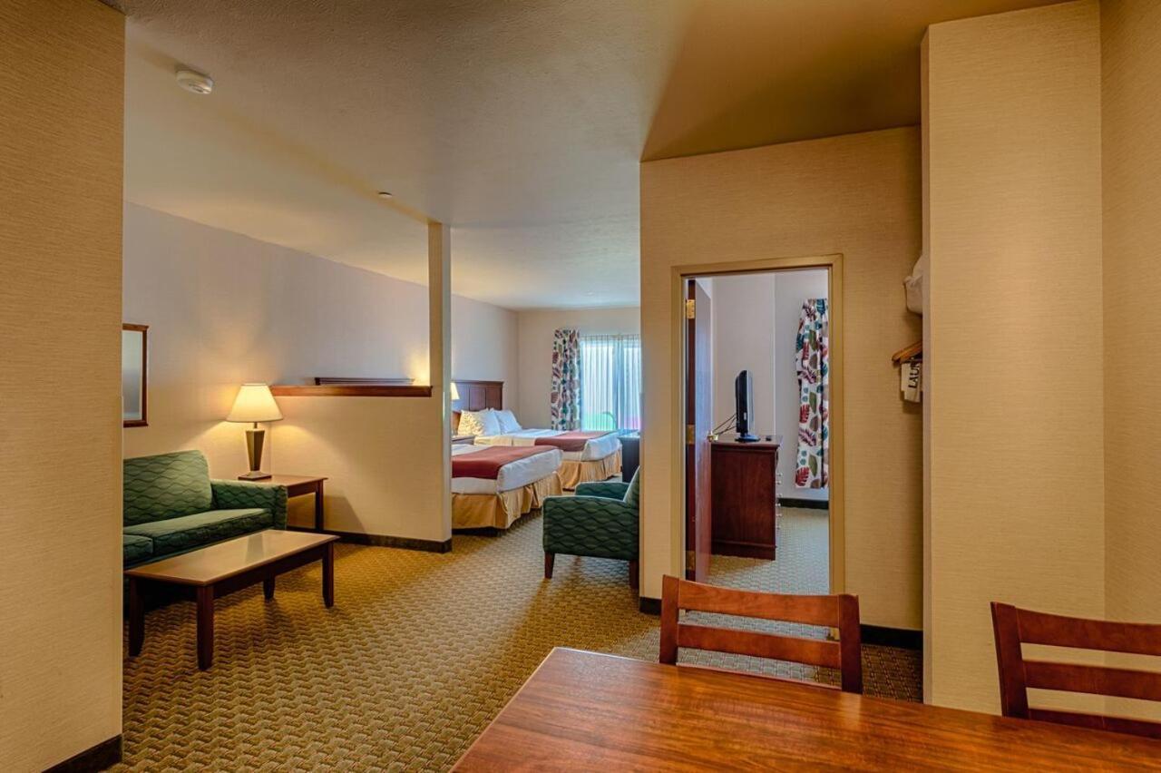 Triple Play Resort Hotel & Suites Hayden Room photo