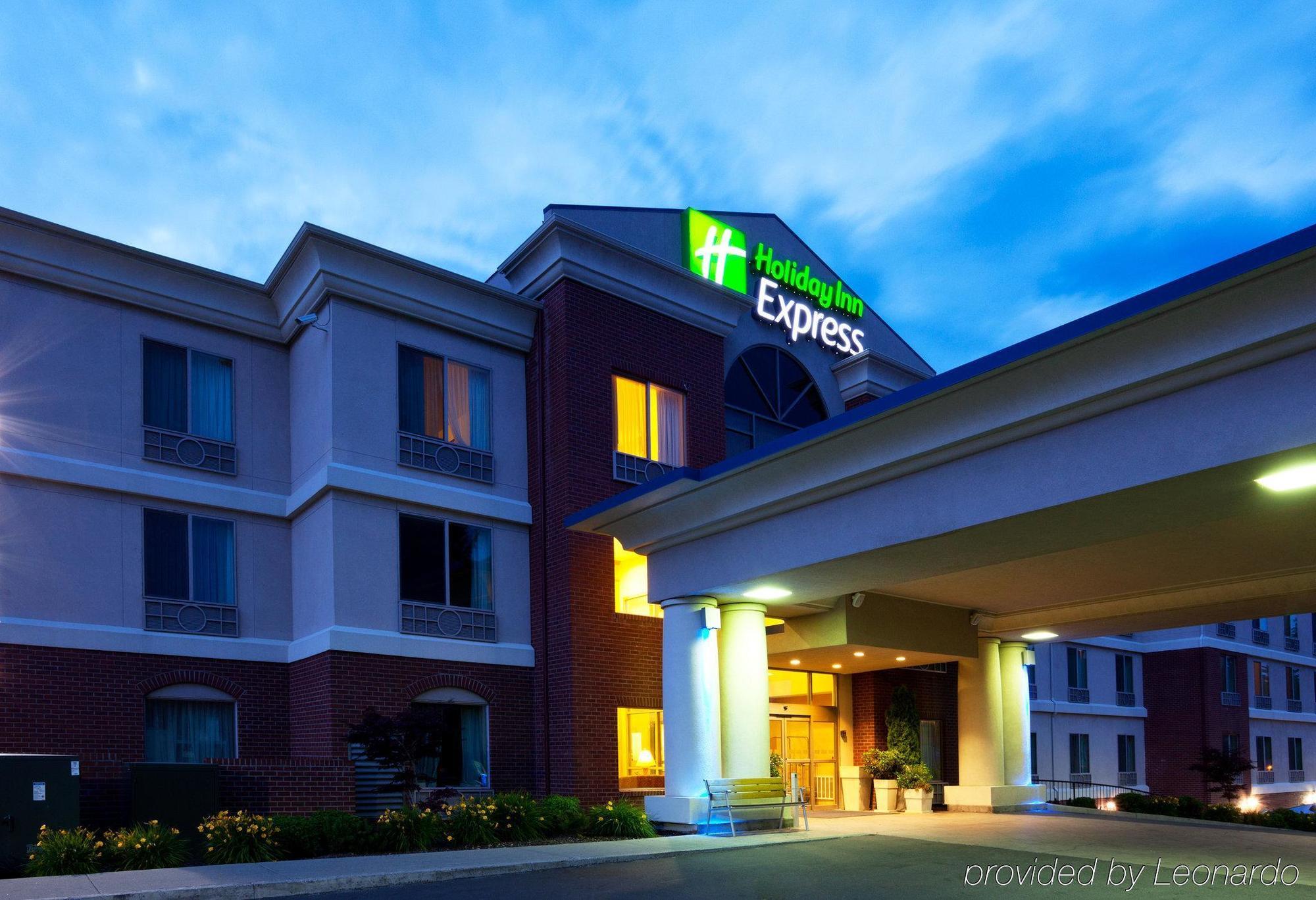 Triple Play Resort Hotel & Suites Hayden Exterior photo