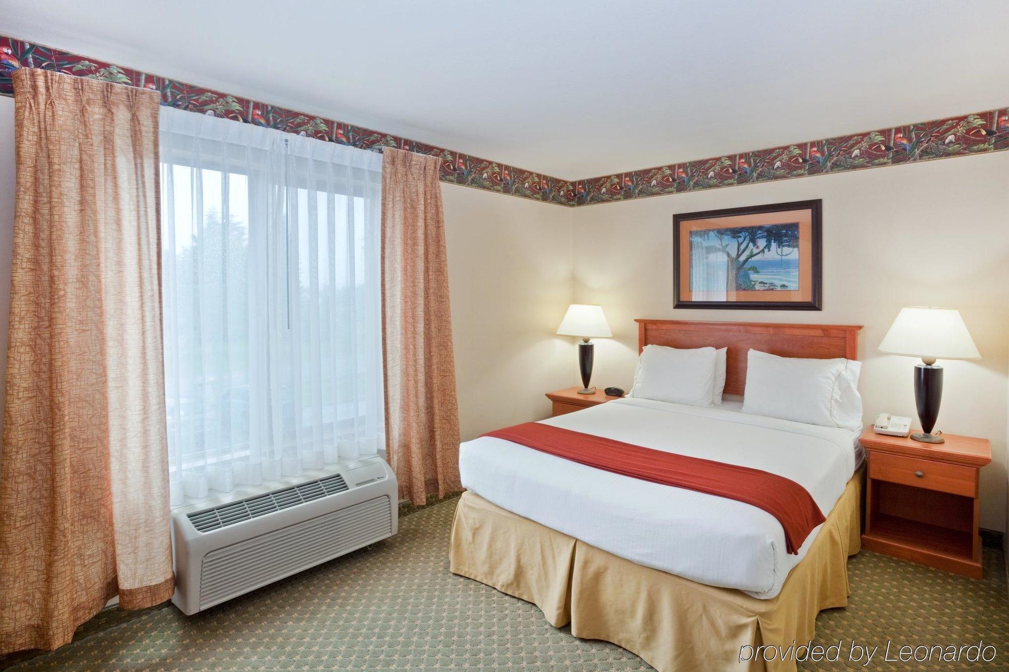 Triple Play Resort Hotel & Suites Hayden Room photo