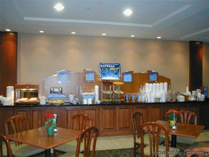 Triple Play Resort Hotel & Suites Hayden Restaurant photo