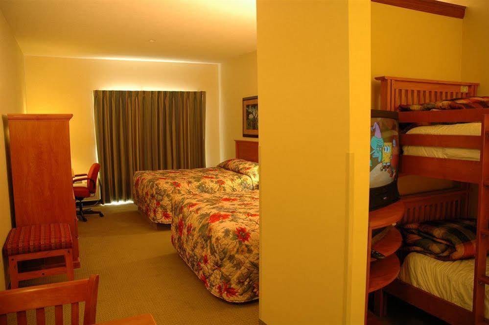 Triple Play Resort Hotel & Suites Hayden Exterior photo