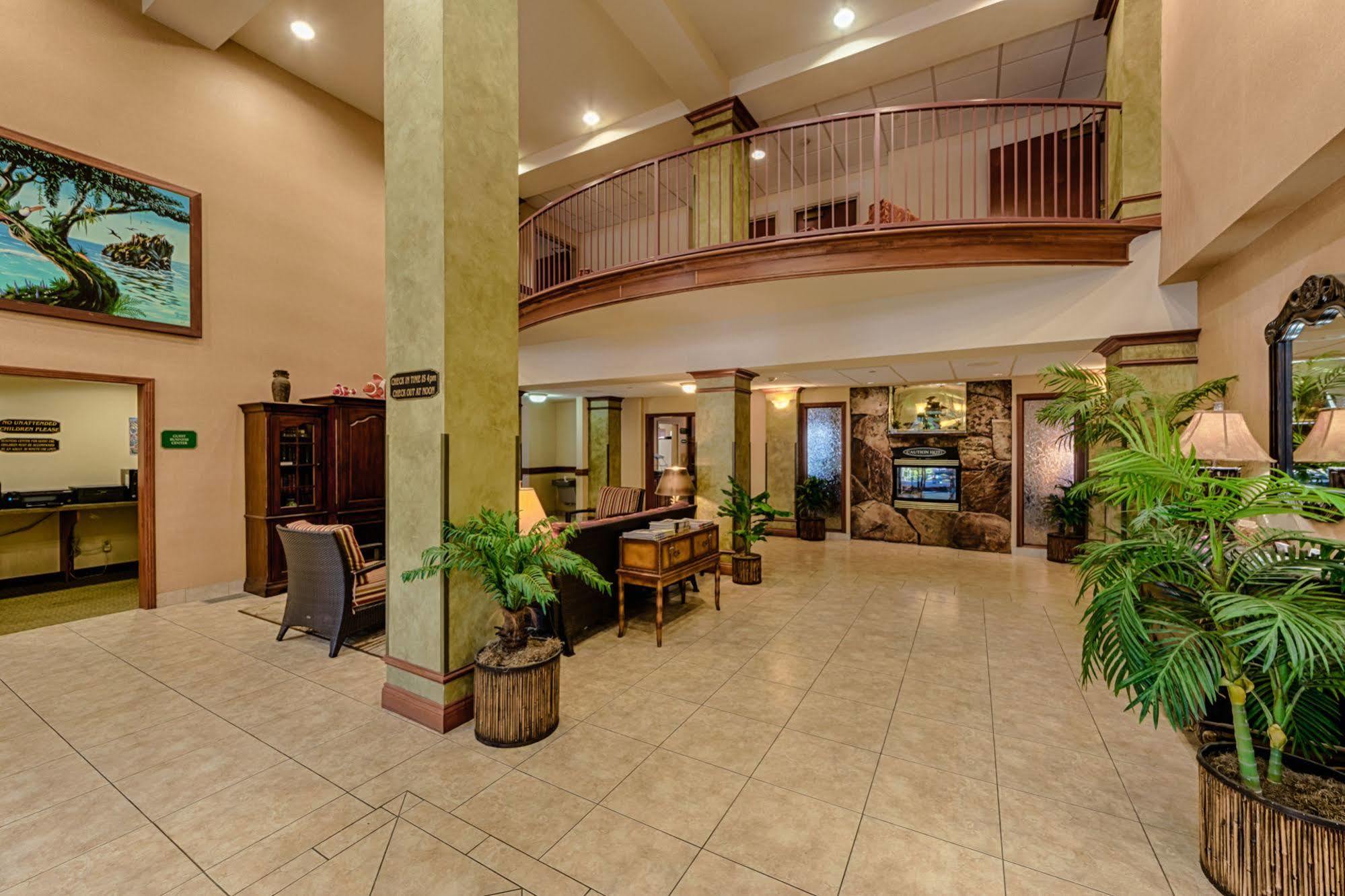Triple Play Resort Hotel & Suites Hayden Exterior photo